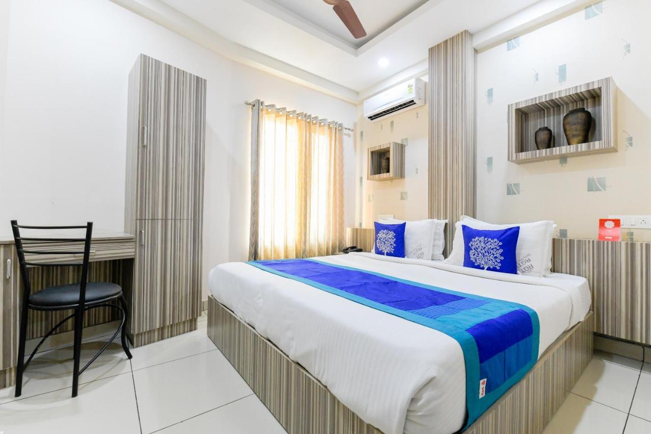Oyo 7077 Reegate Hotel