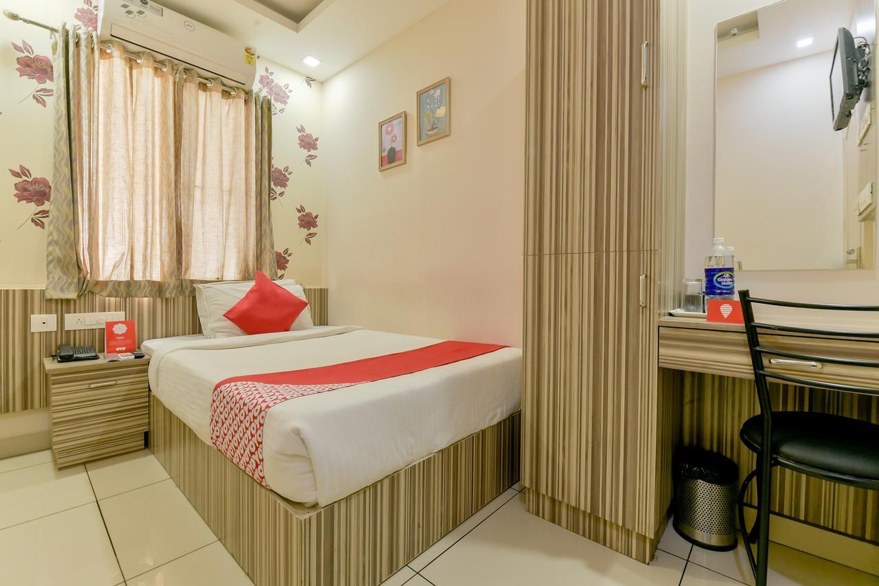 Hotel Oyo 7077 Reegate 3*