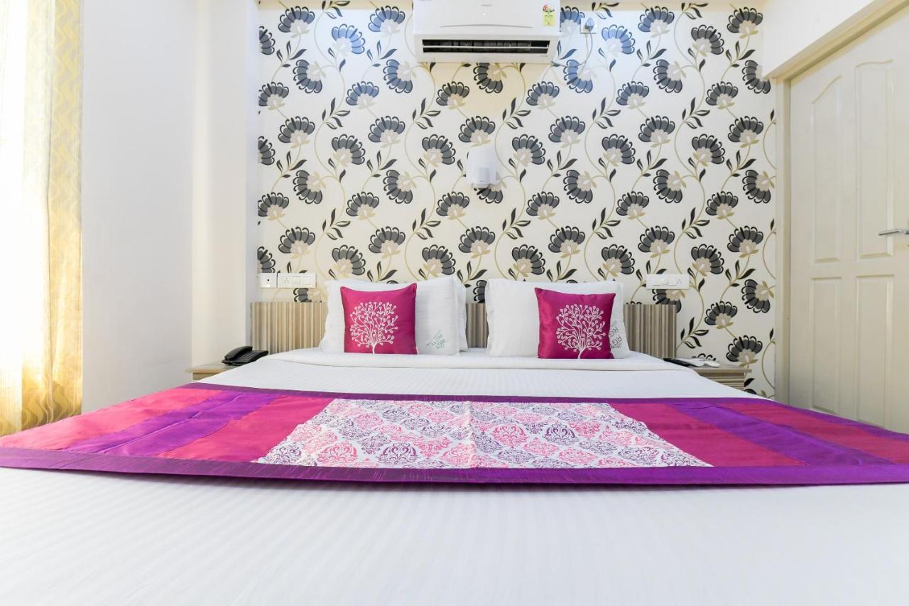 Hotel Oyo 7077 Reegate