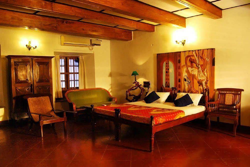 Rossitta Wood Castle Bed & Breakfast 3*