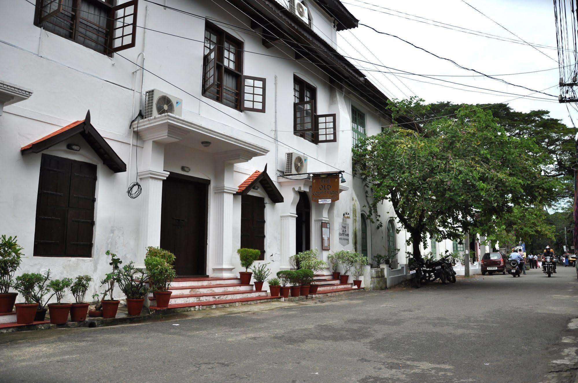 Old Courtyard 3*