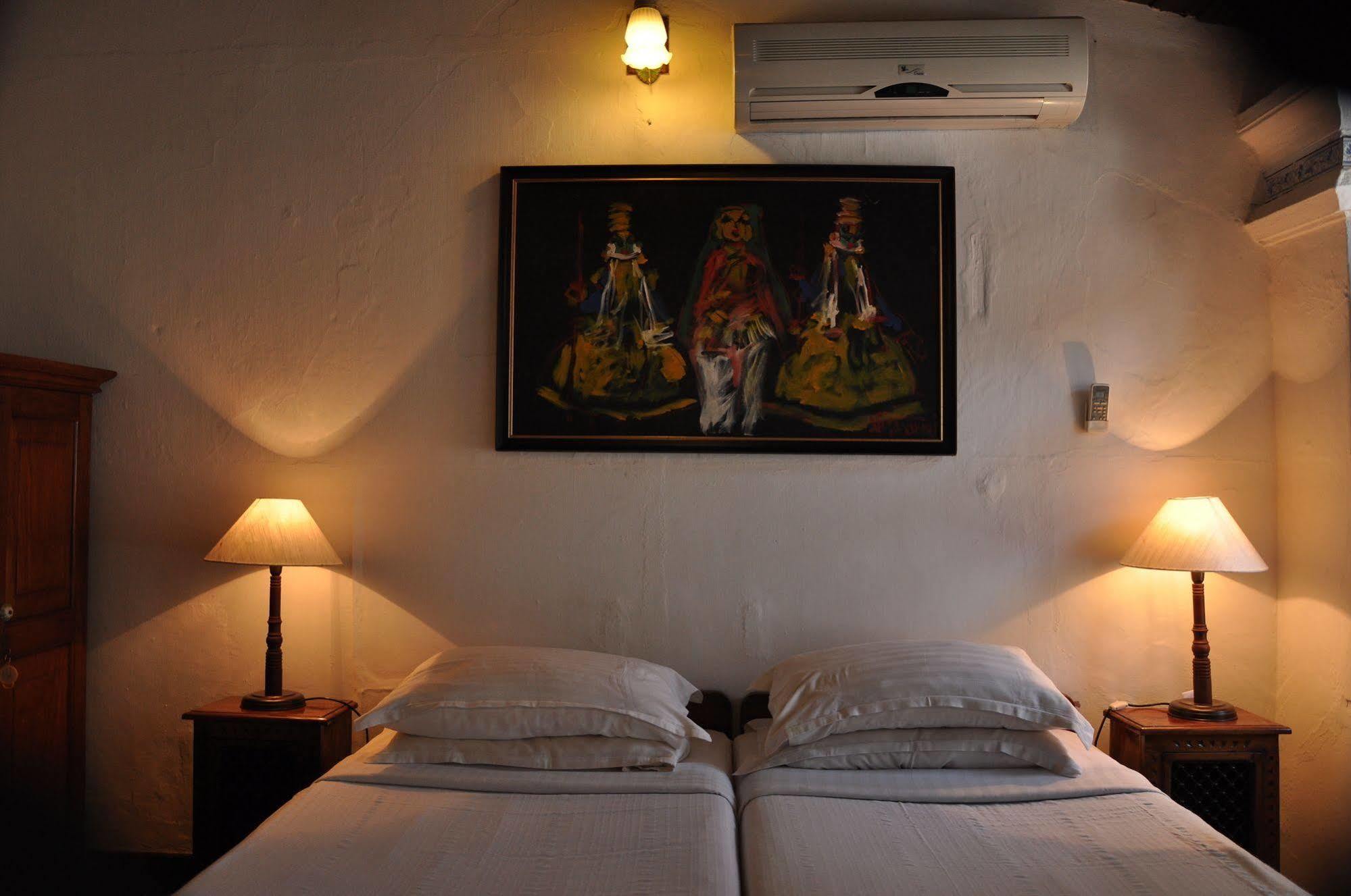 Hotel Old Courtyard 3*