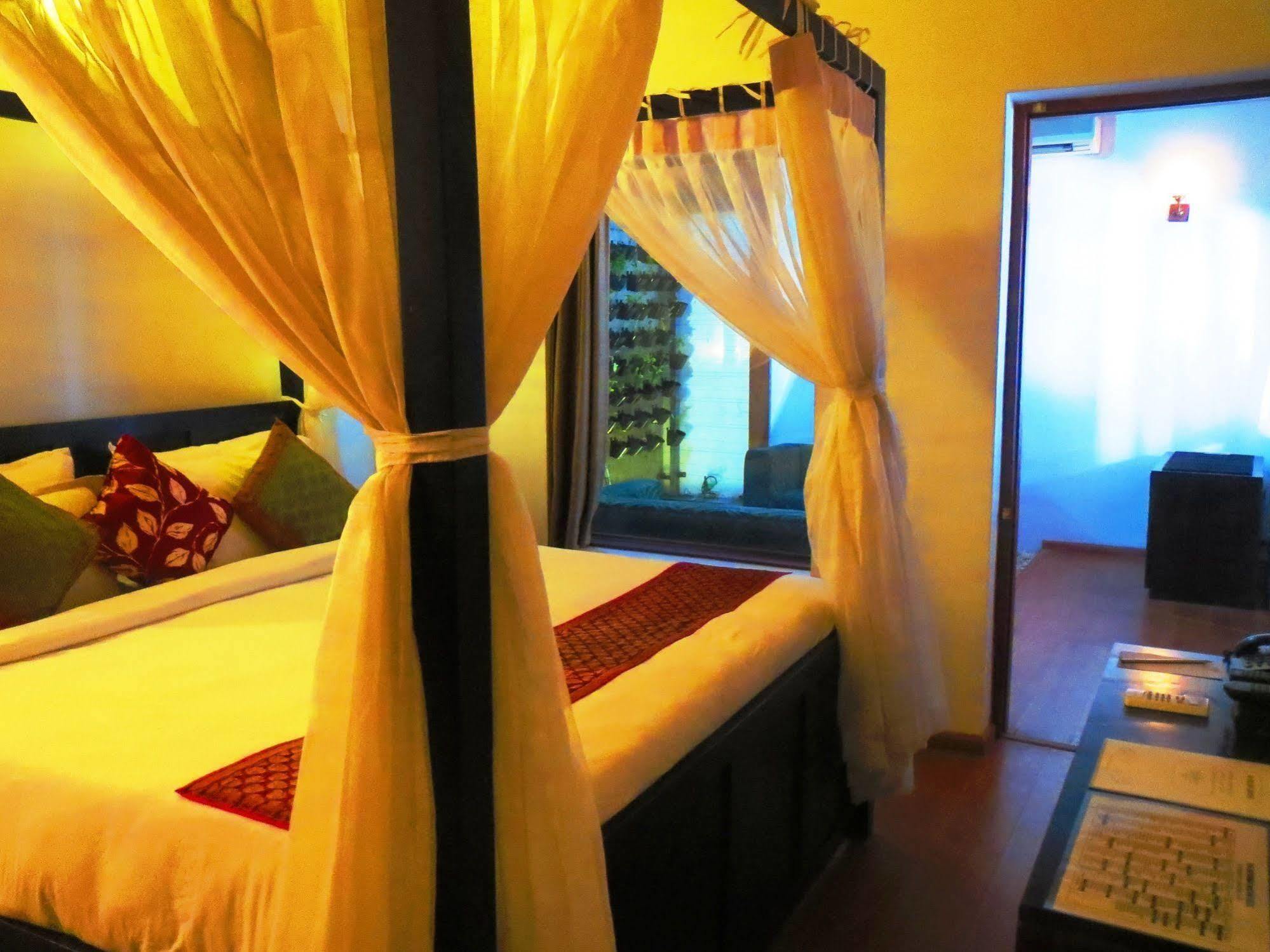 Hotel Old Lighthouse Bristow , Kochi