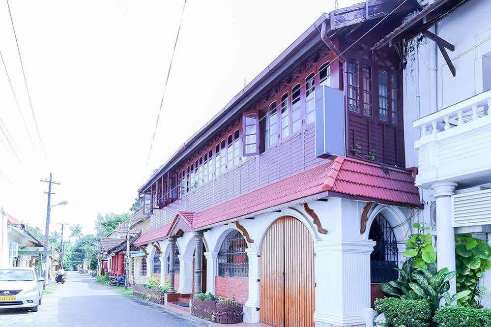 Homestay Chiramel Residency Kochi