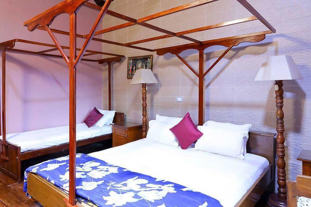 Homestay Chiramel Residency