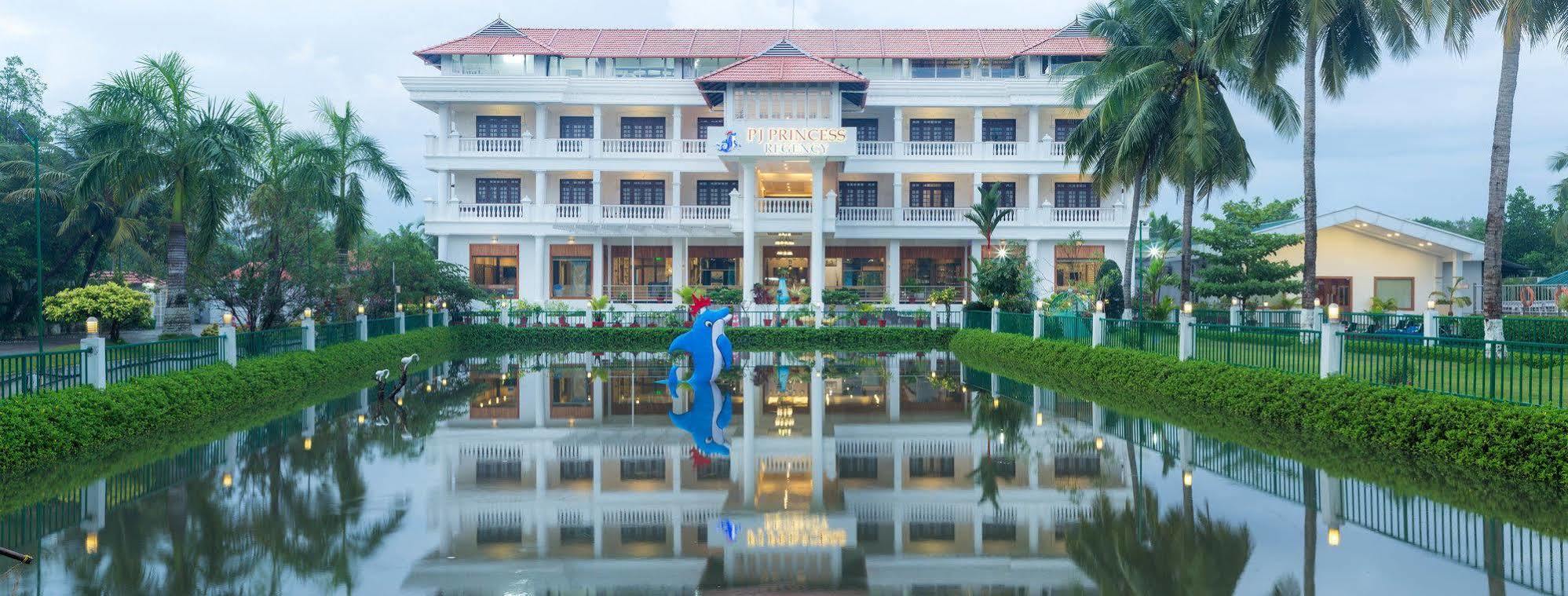 Rustic Leisures Llp 4* Kochi