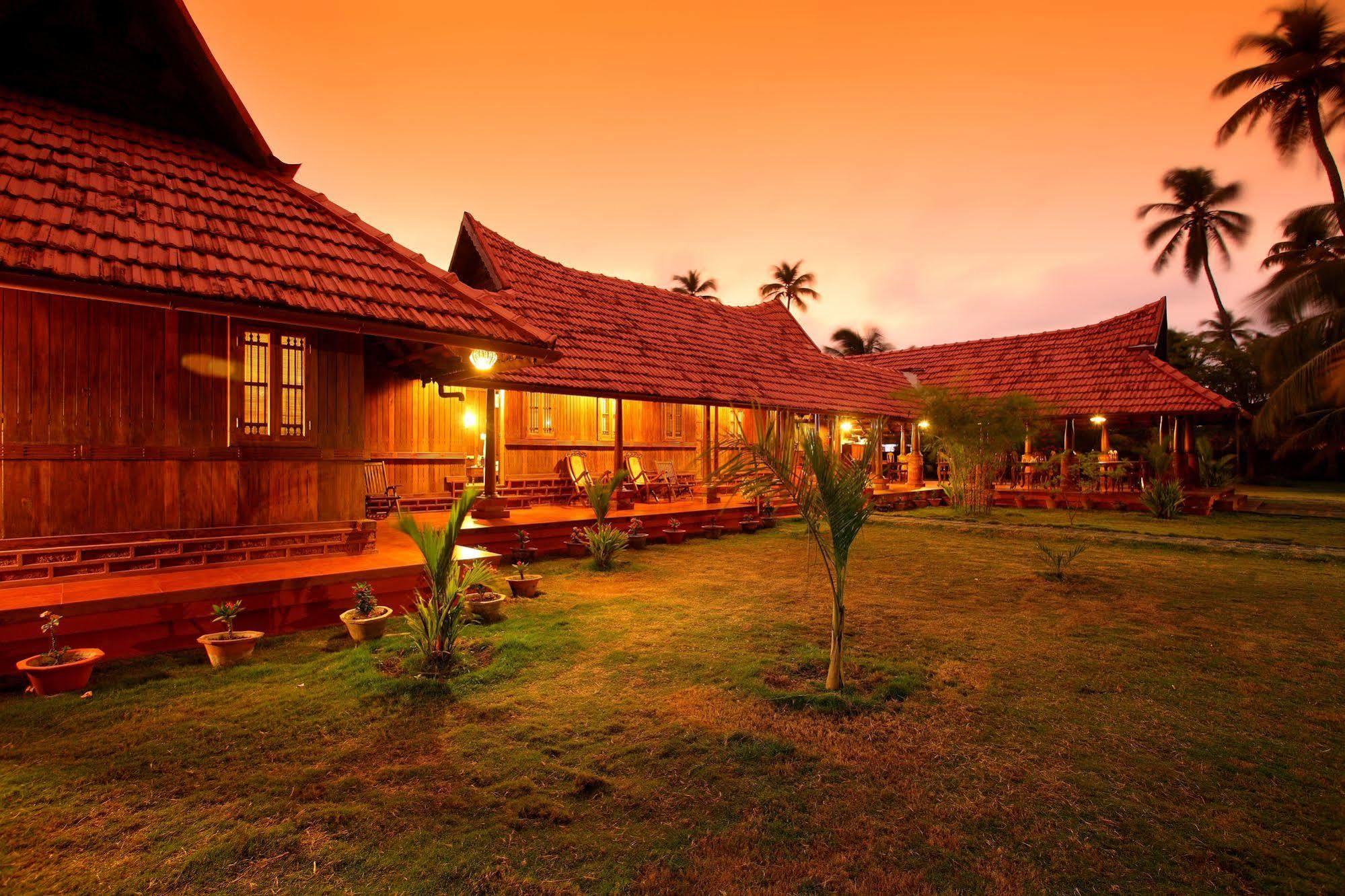 Kondai Lip Backwater Heritage 4* Kochi