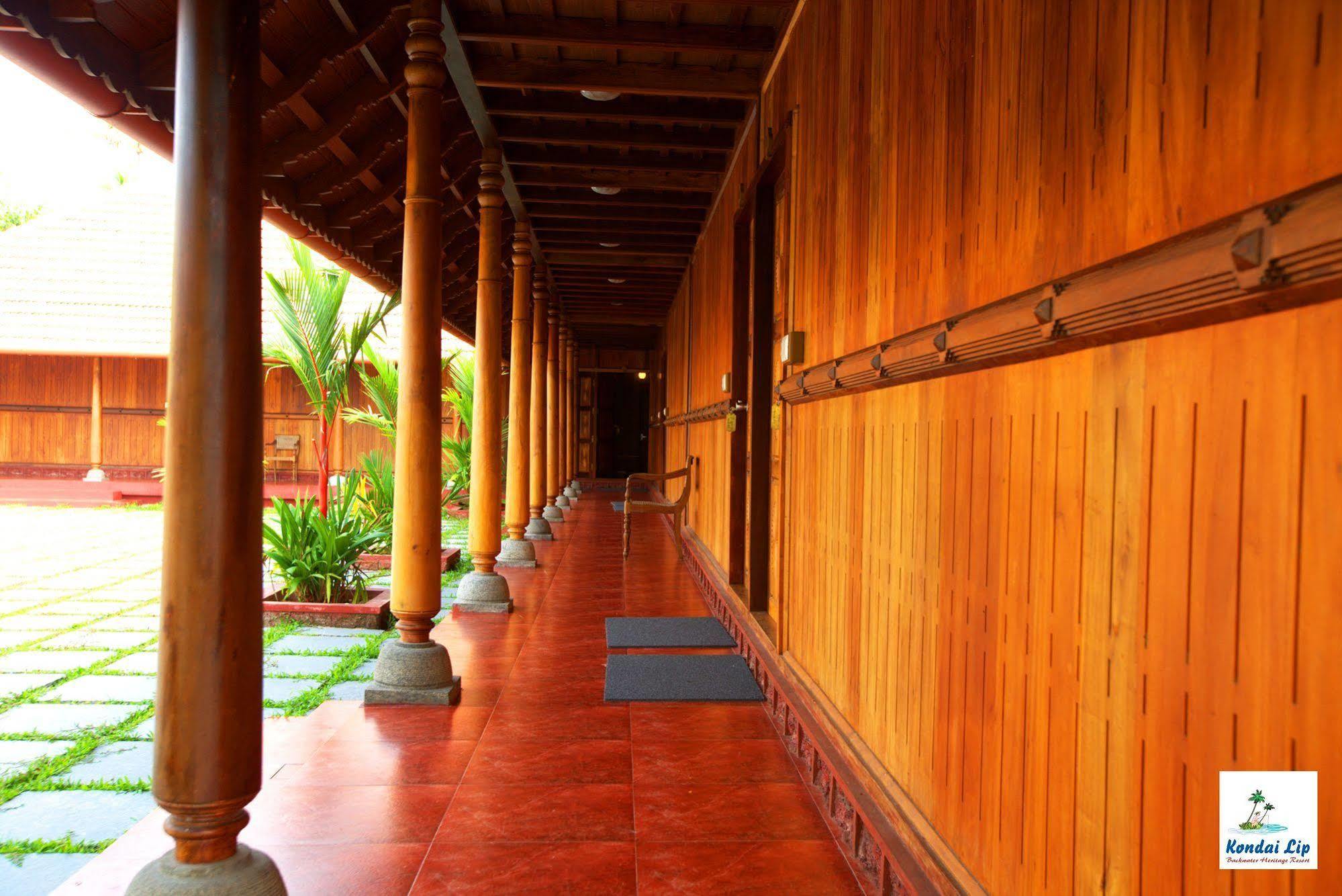 Resort Kondai Lip Backwater Heritage 4*