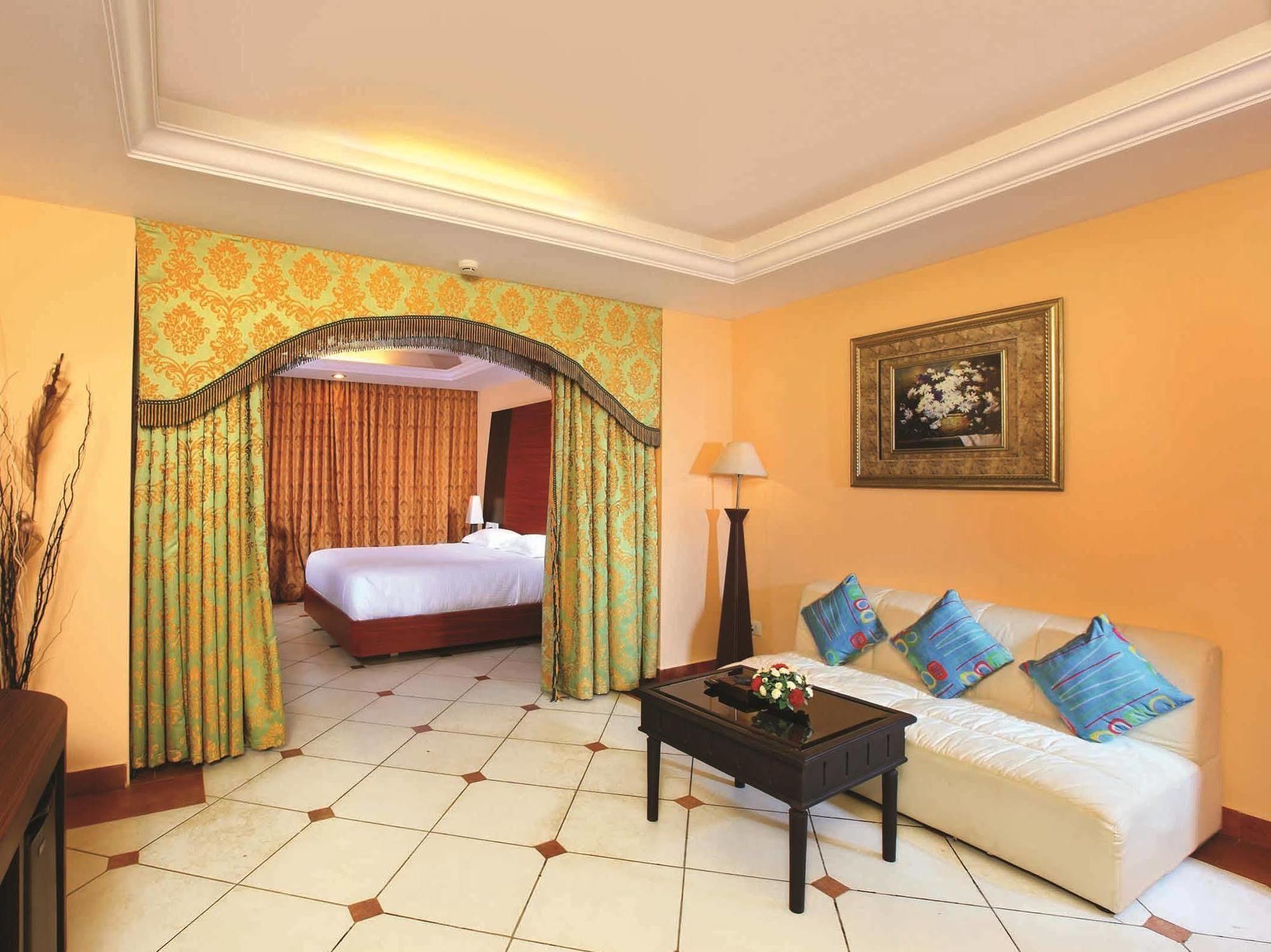Emarald Cochin 3* Kochi