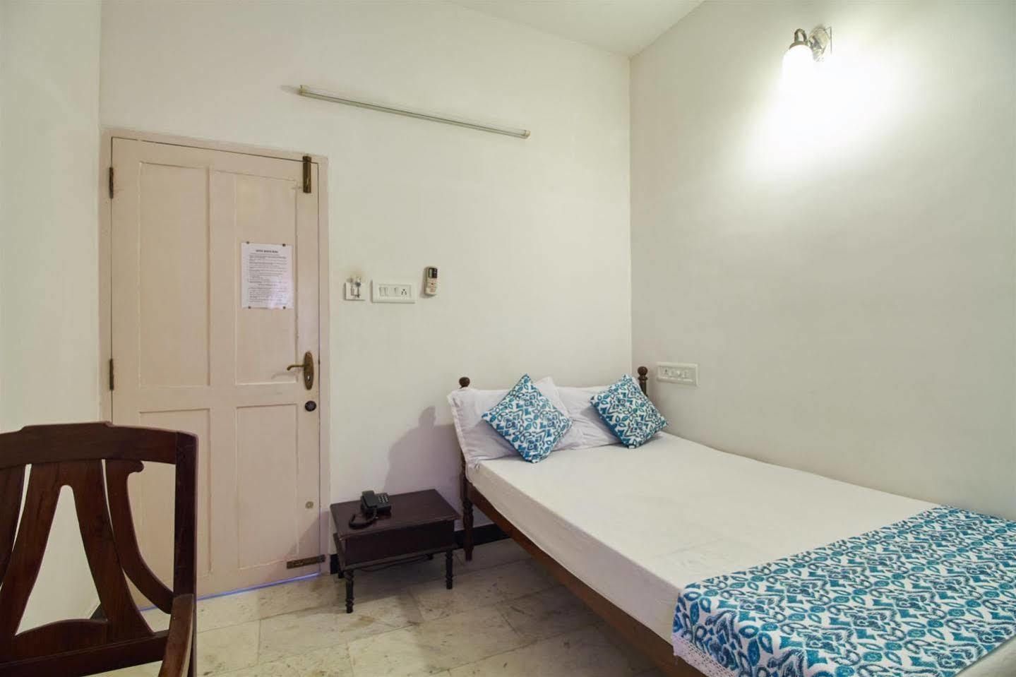 Bed & Breakfast White Rose 3*