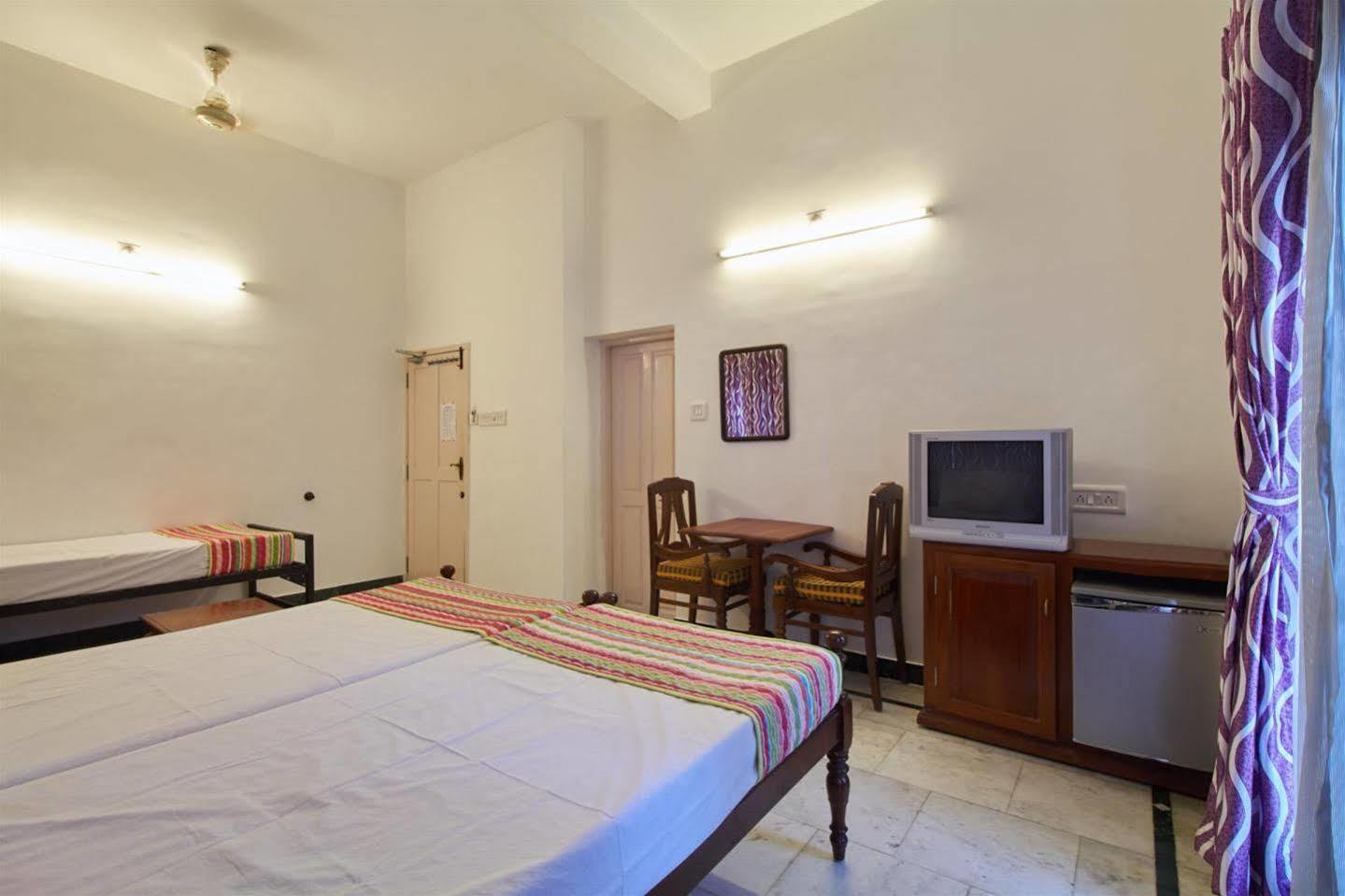 Bed & Breakfast White Rose Kochi