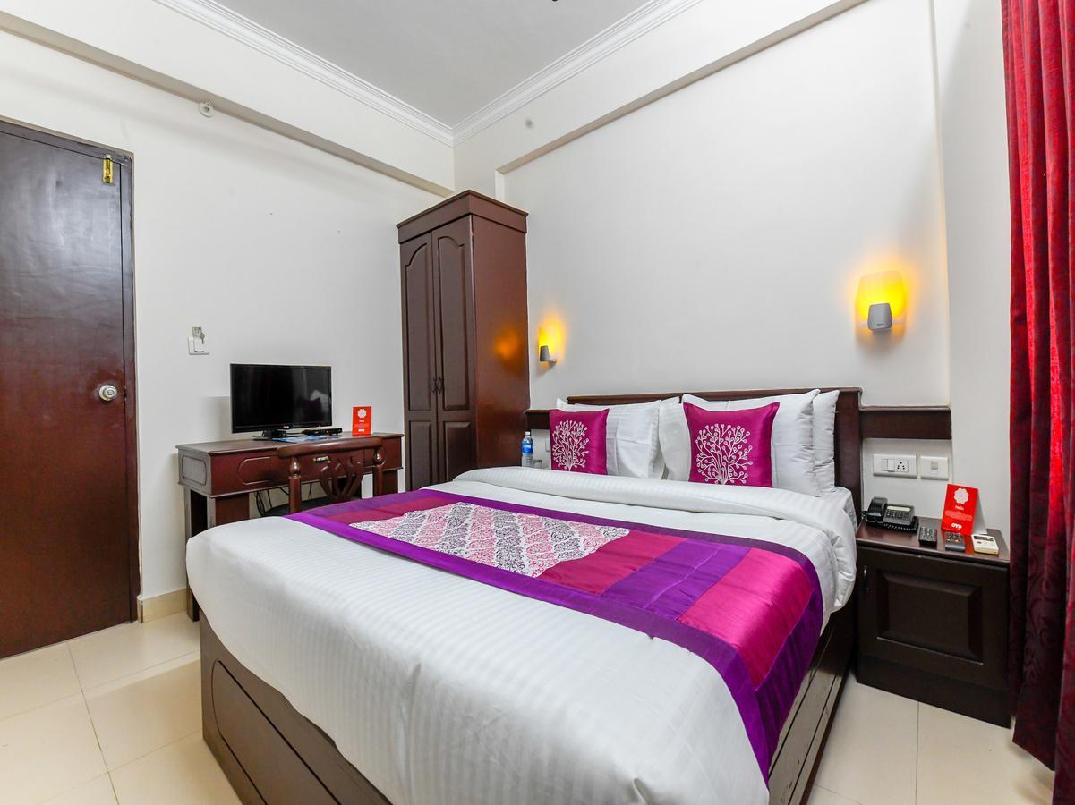 Oyo 11309 Land Residency 3*