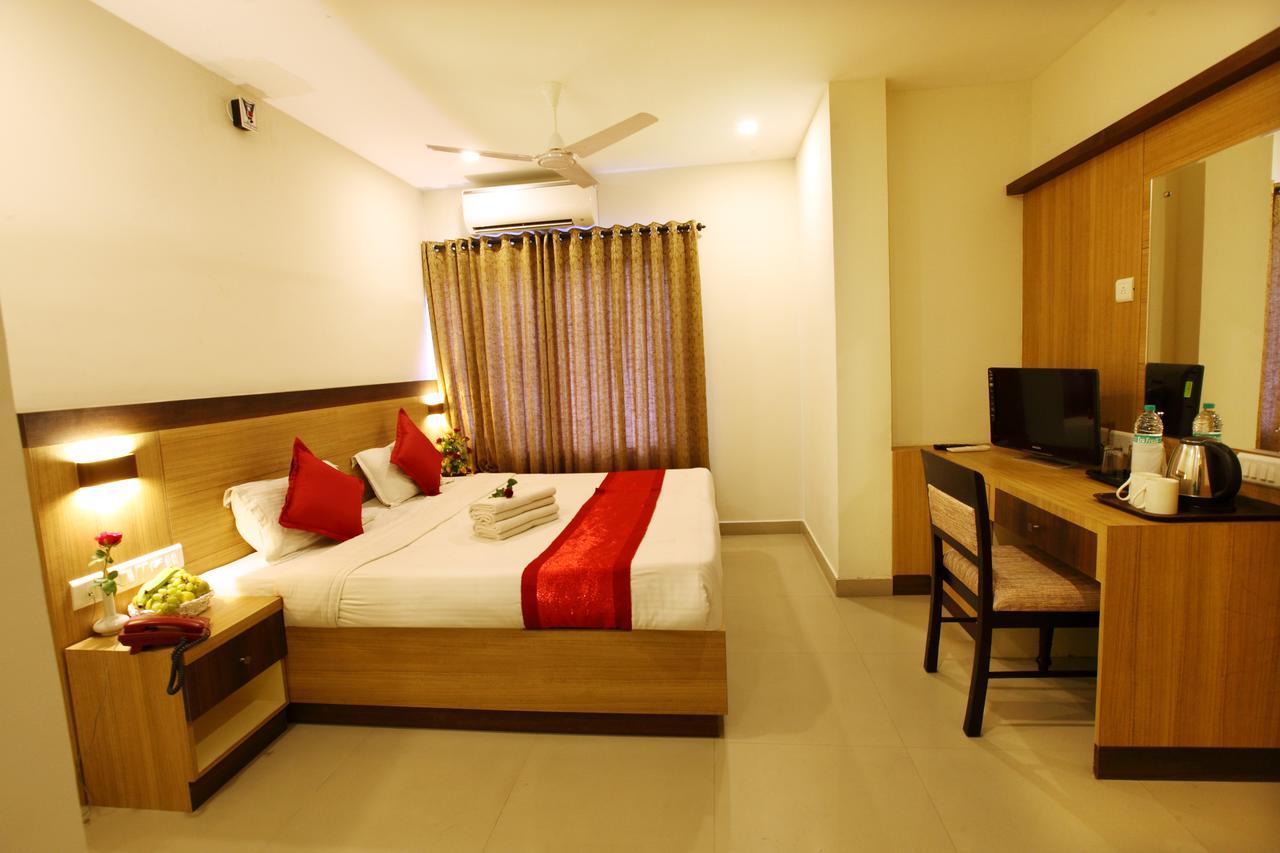 Prayana Hotel Kochi