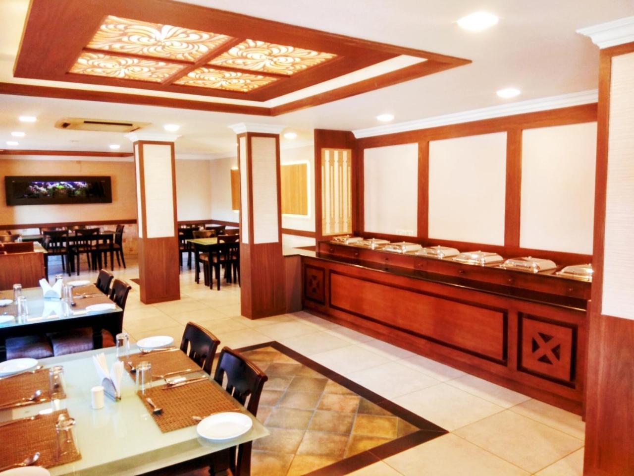 Hotel Prayana 3*