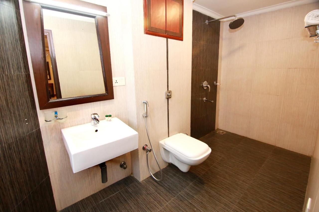 Hotel Emarald Cochin