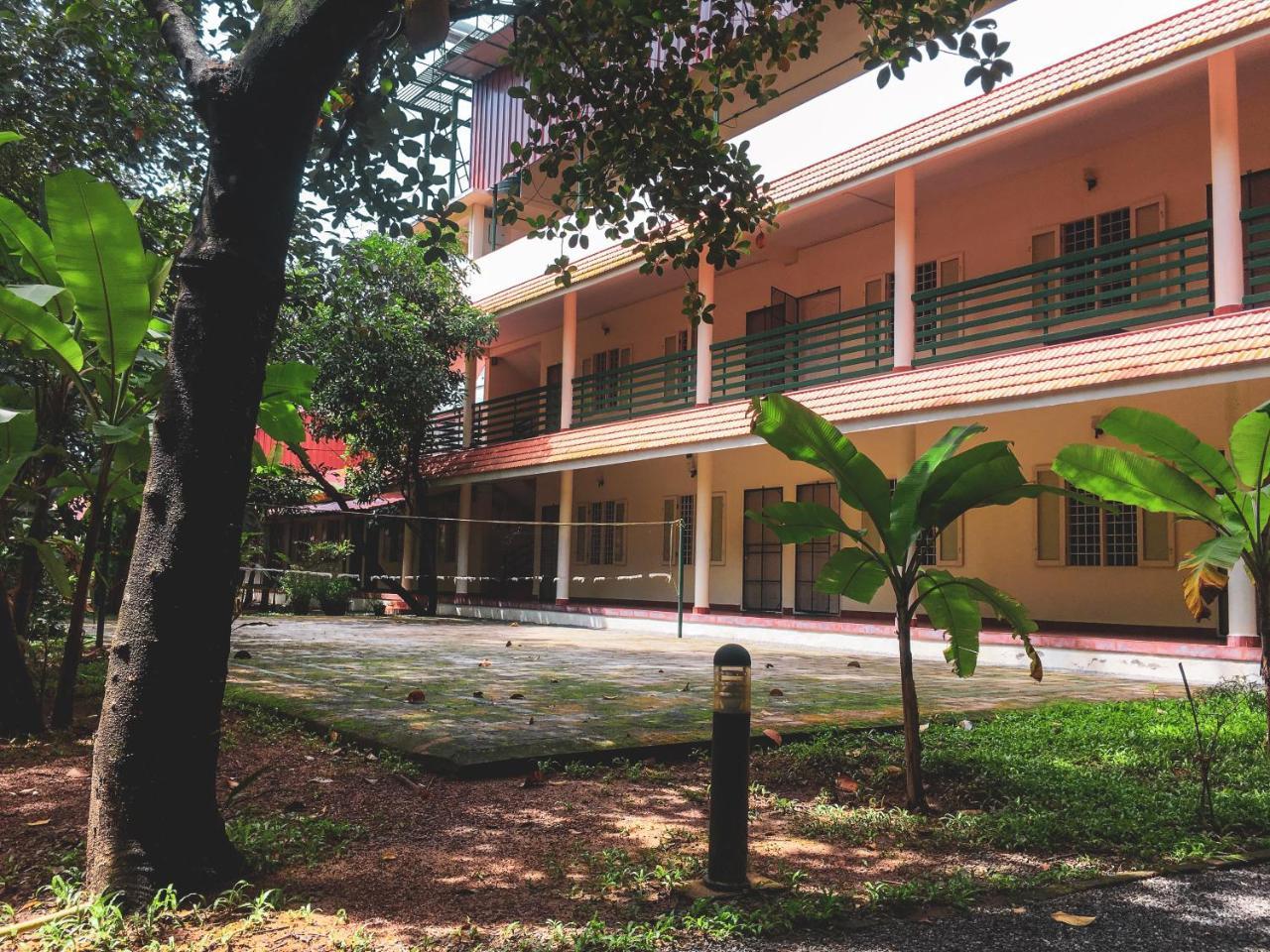 Palm Grove Service 2* Kochi