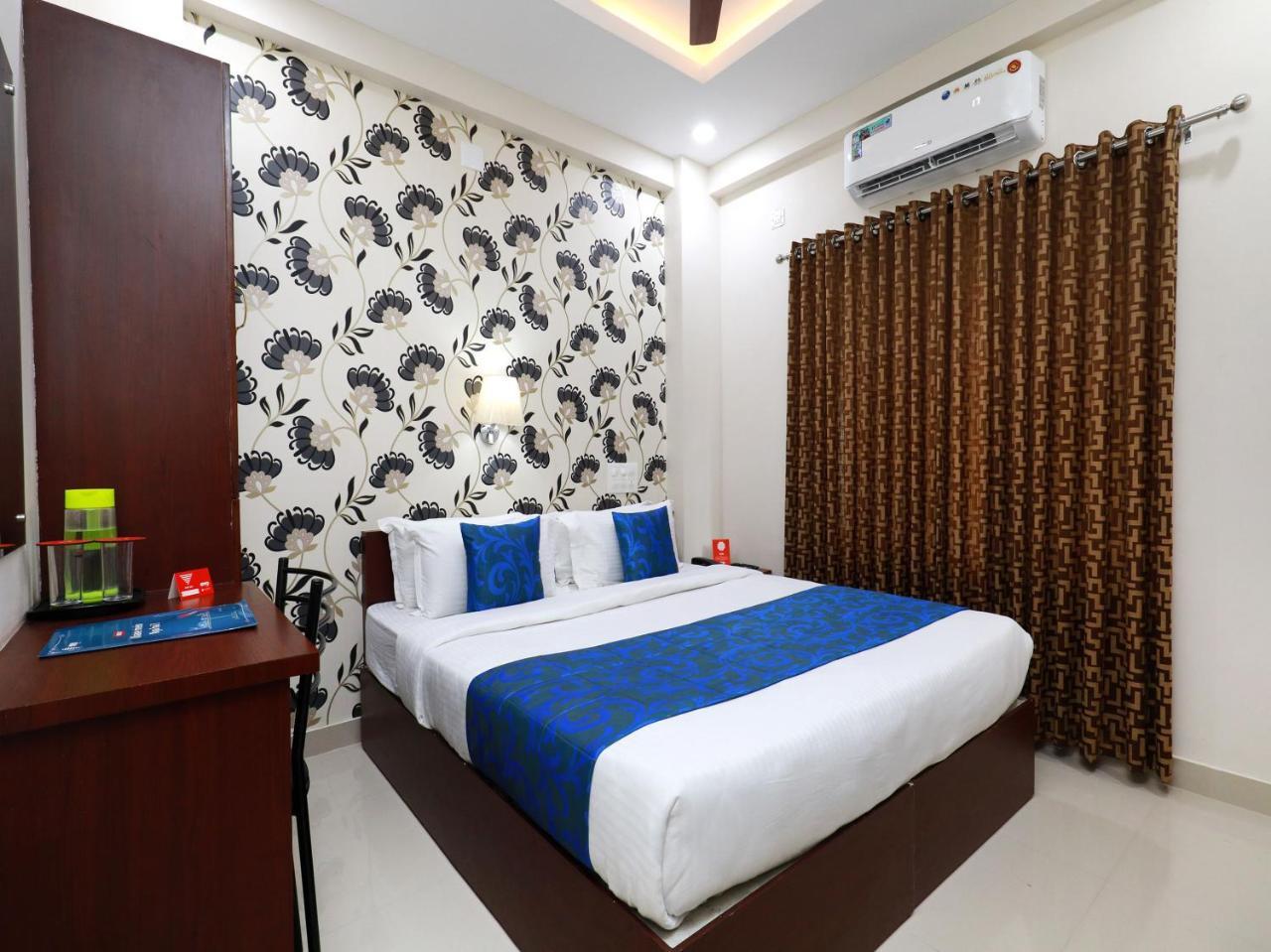 Oyo 6728 Almas Residency Hotel