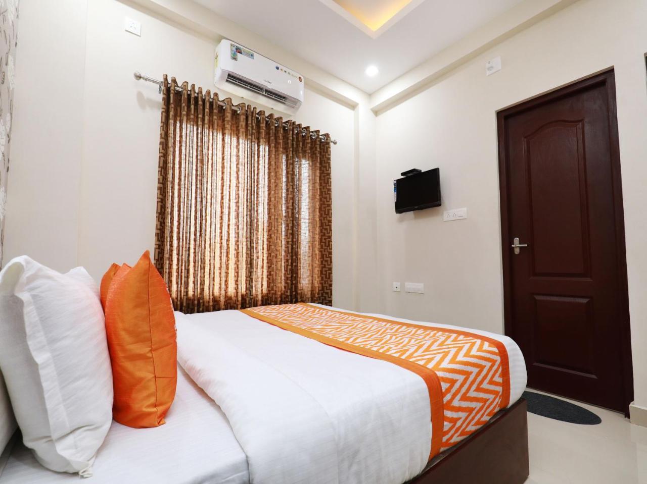 Hotel Oyo 6728 Almas Residency Kochi