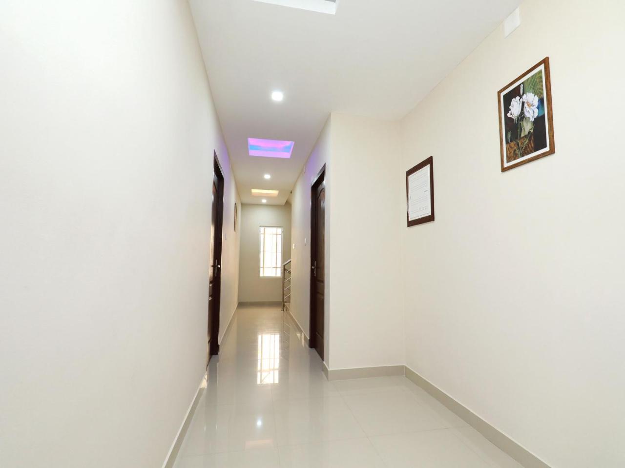 Hotel Oyo 6728 Almas Residency Kochi
