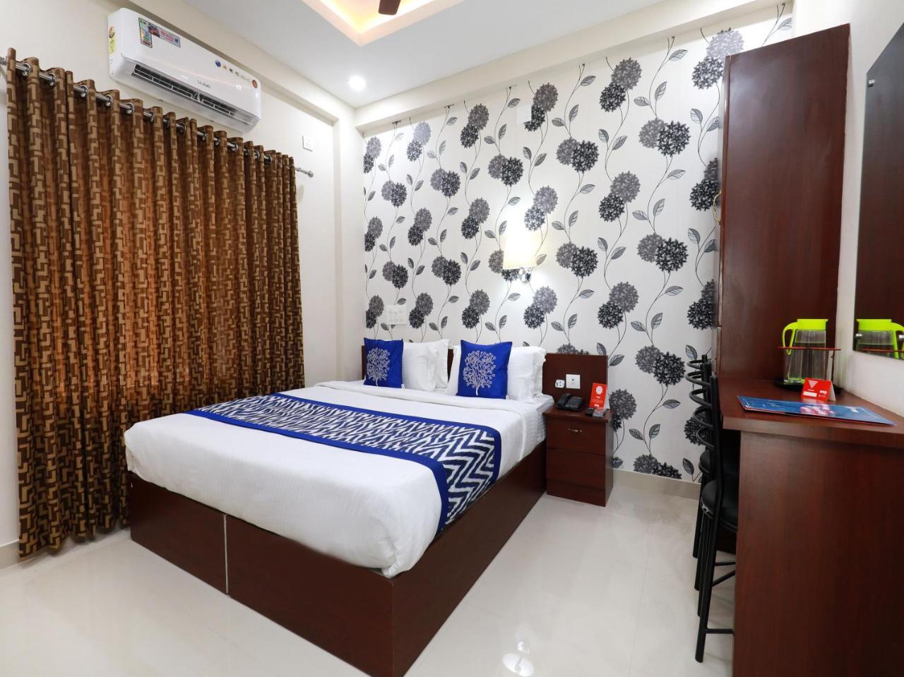 Oyo 6728 Almas Residency Hotel Kochi