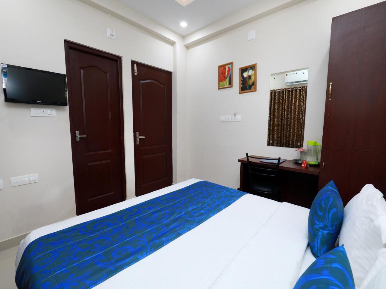 Oyo 6728 Almas Residency Hotel Kochi