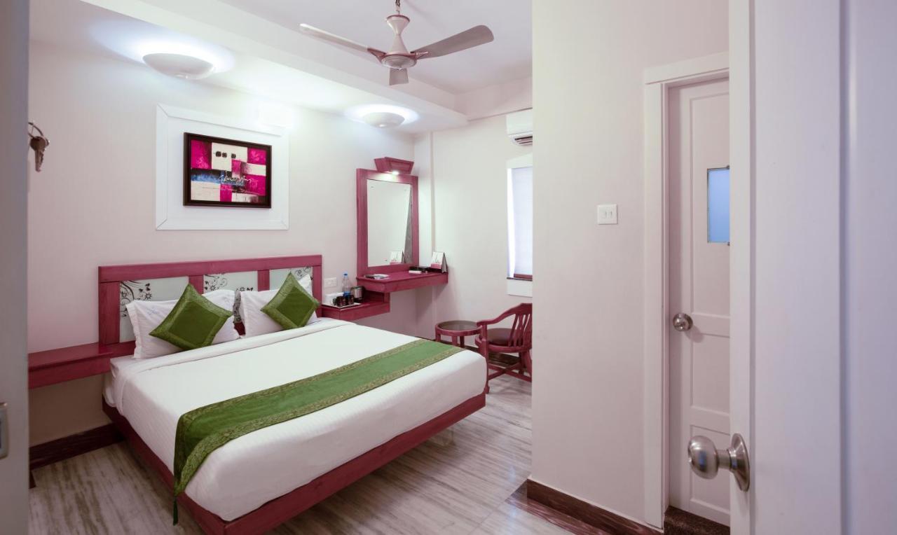 Hotel Treebo The Qasr