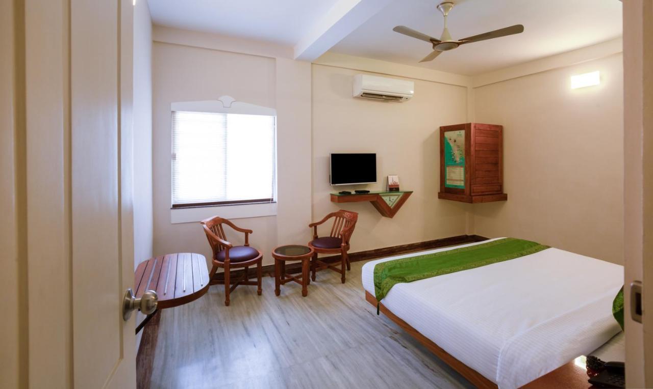 Treebo The Qasr Kochi