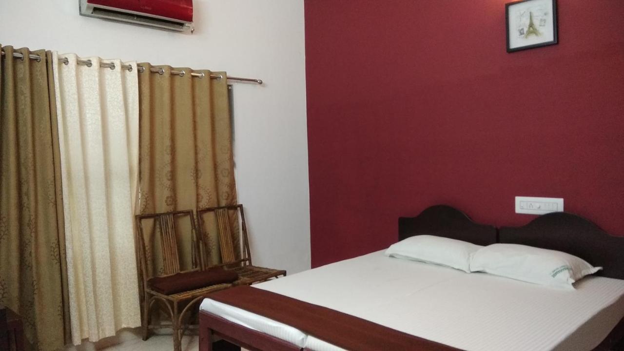 Hotel Madaparambil Tenants