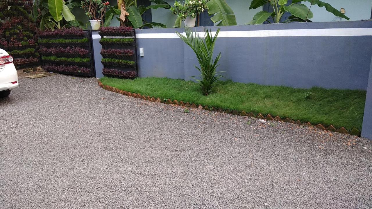 Madaparambil Tenants