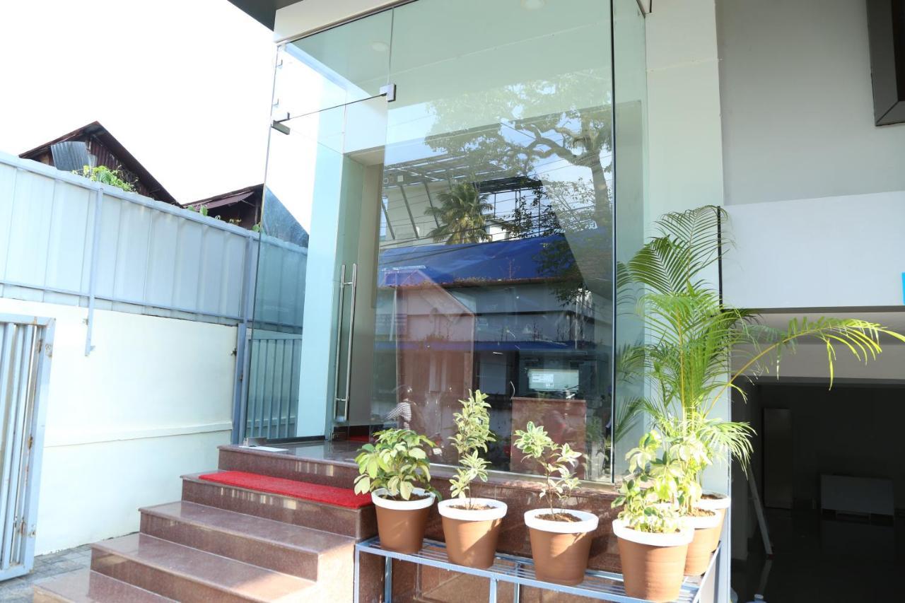 Guest house Nandhavan Residency Kochi