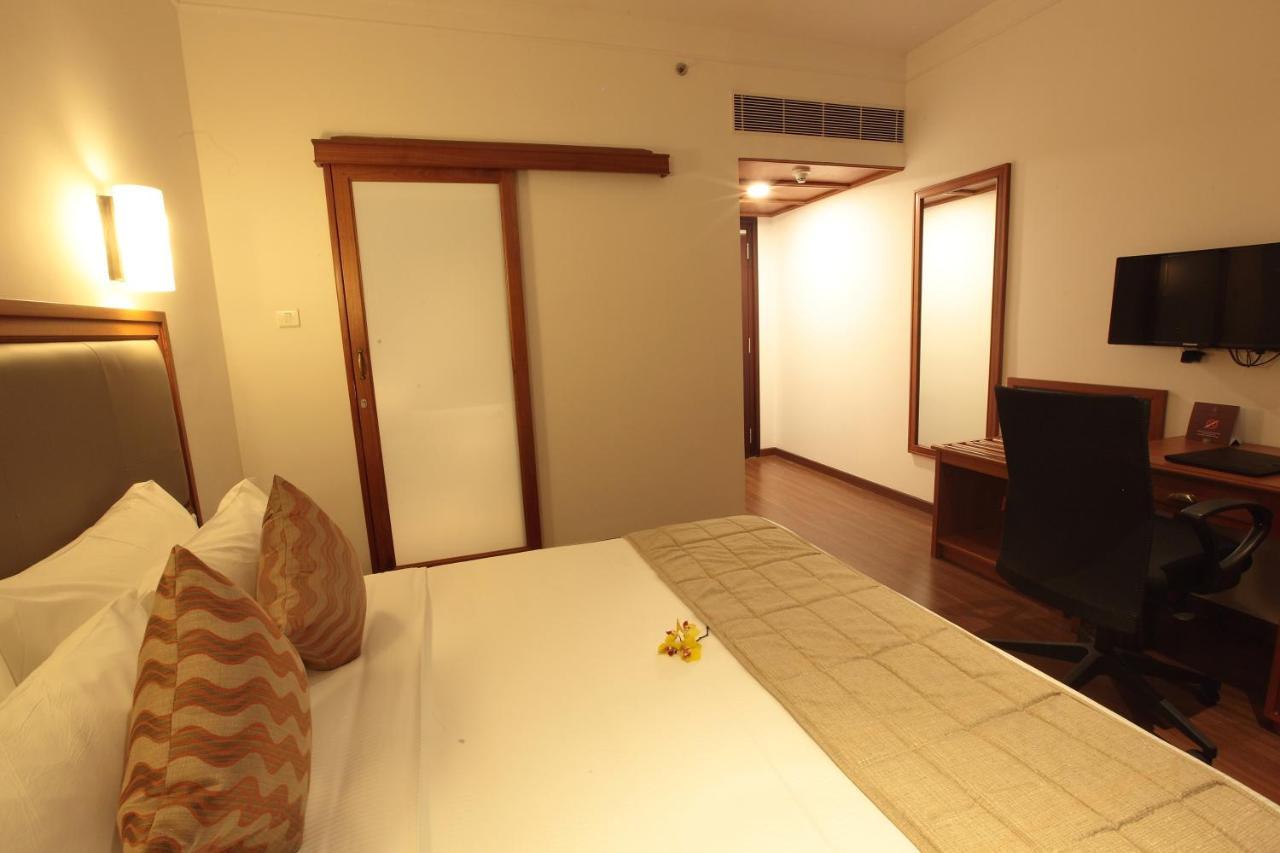 Monsoon Empress 5* Kochi