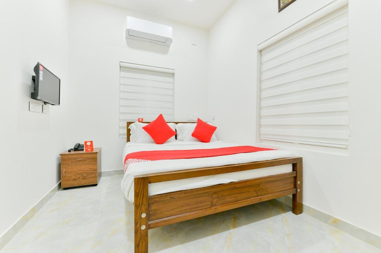 Hotel Oyo 16844 Adams 3*