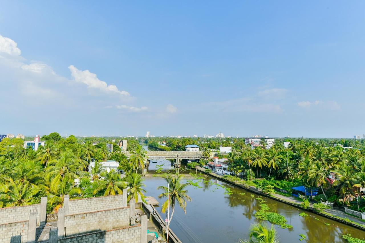 Oyo Flagship 22598 Oval Retreat Hotel Kochi