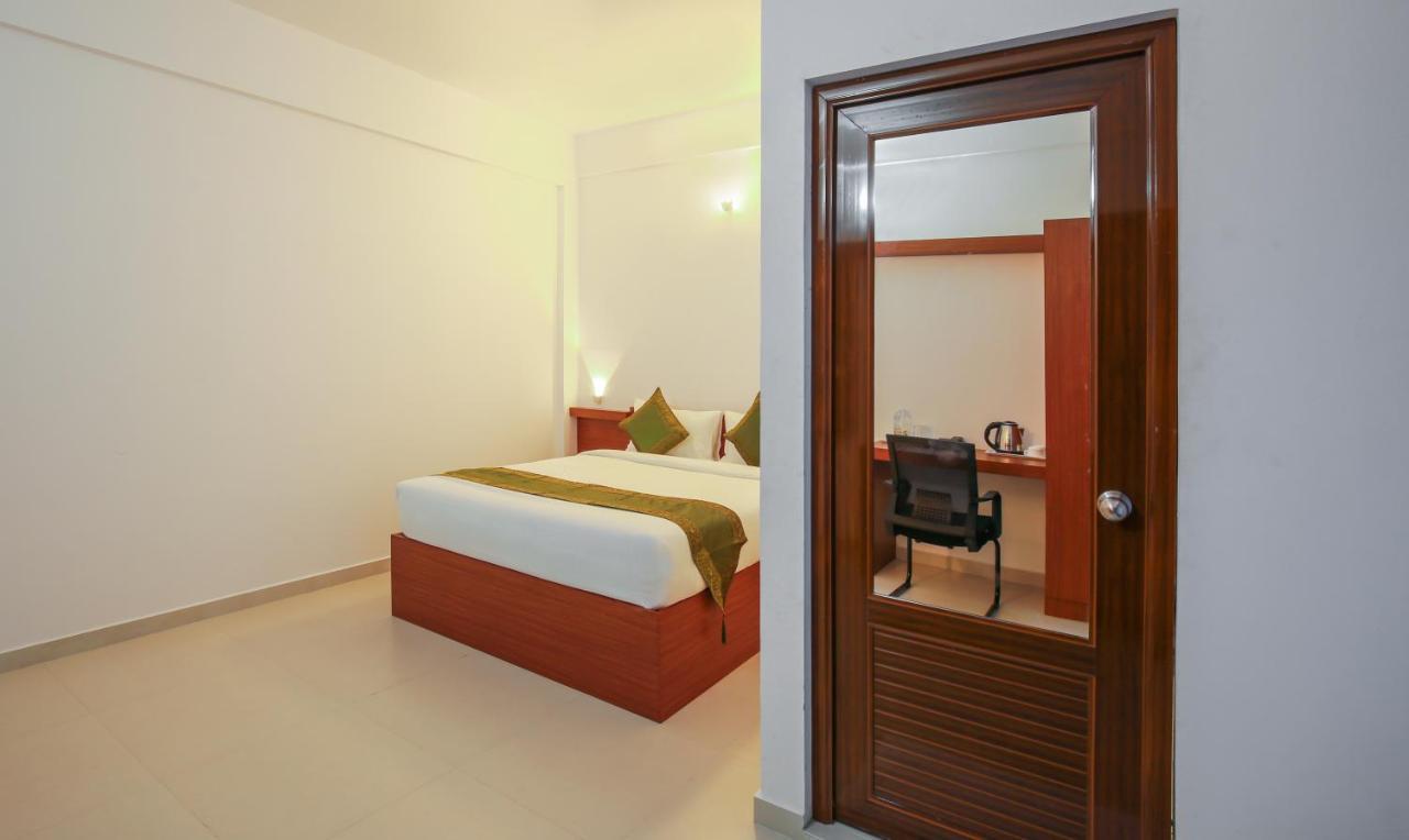Hotel Phoenix Holidays
