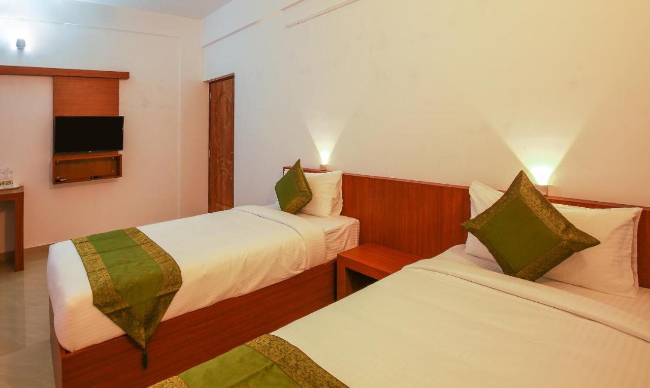 Phoenix Holidays 3*