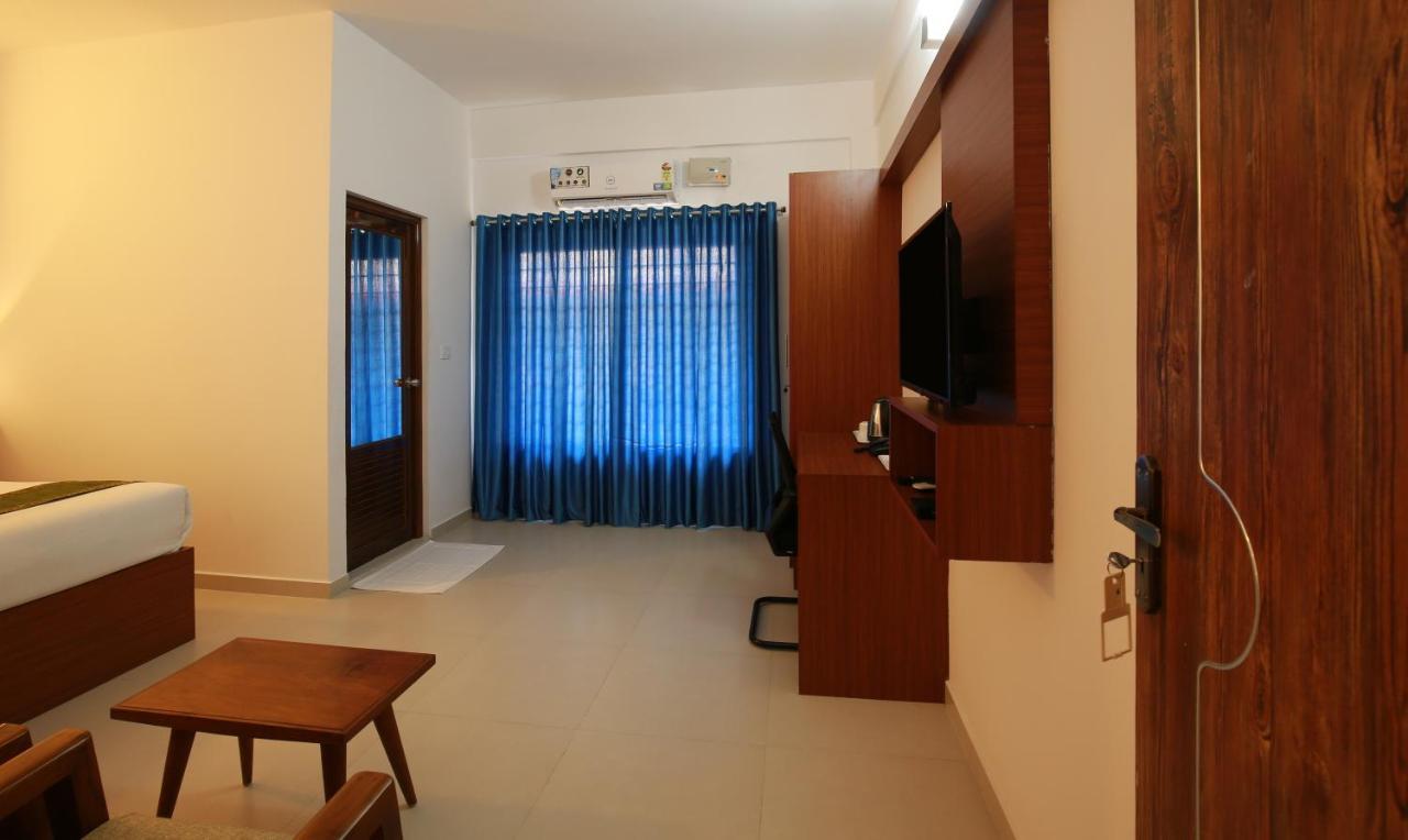 Phoenix Holidays 3*