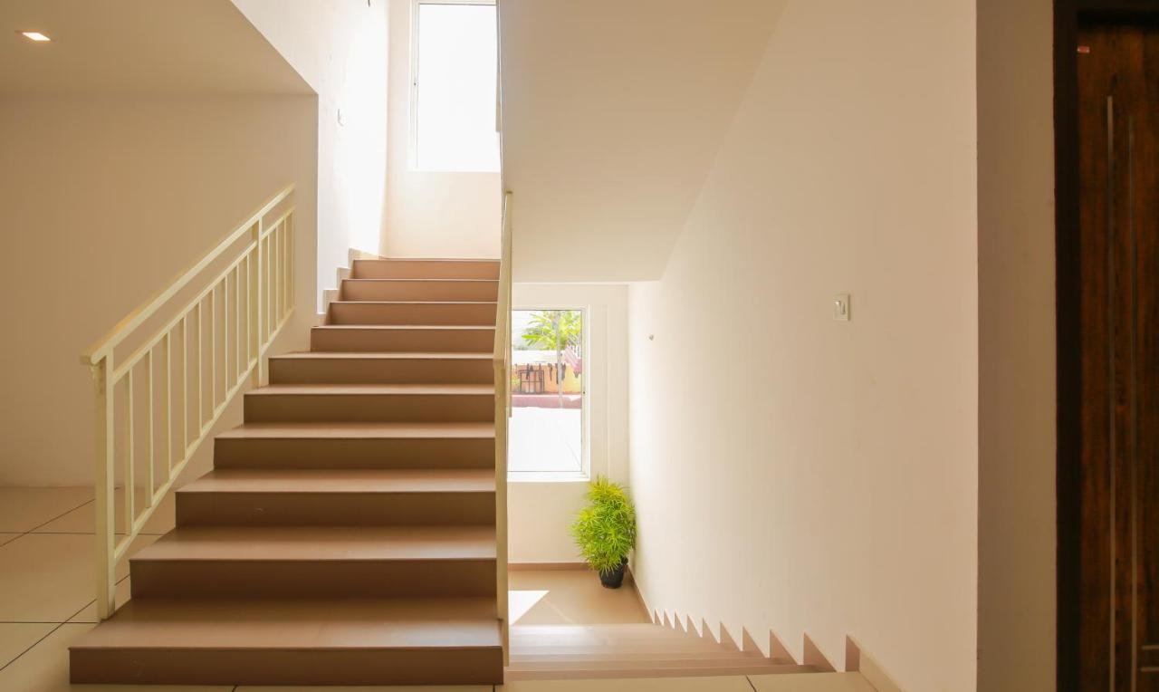 Hotel Phoenix Holidays Kochi