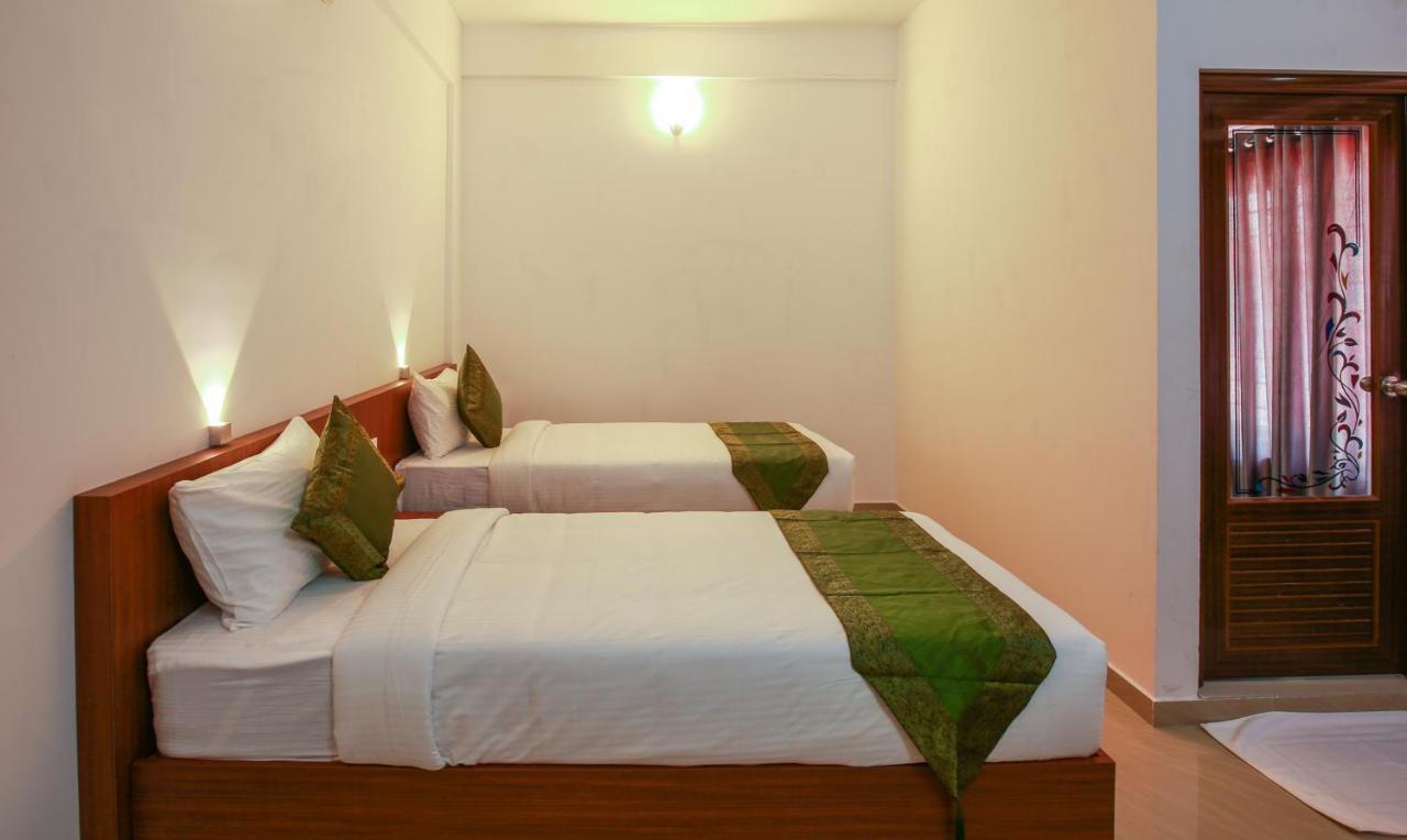 Hotel Phoenix Holidays Kochi