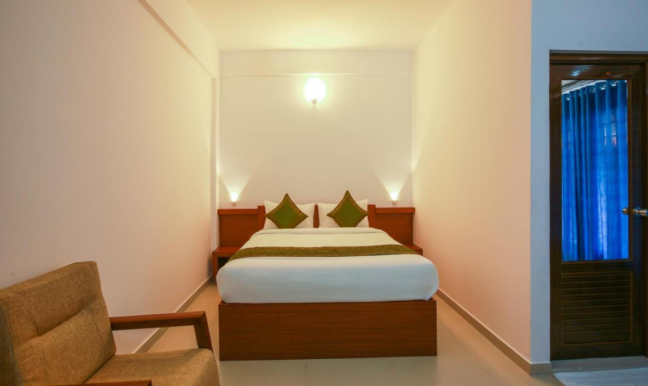 Hotel Phoenix Holidays Kochi