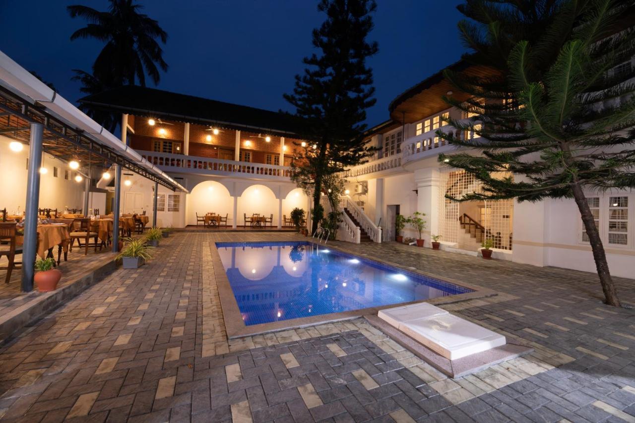 Dutch 4* Kochi