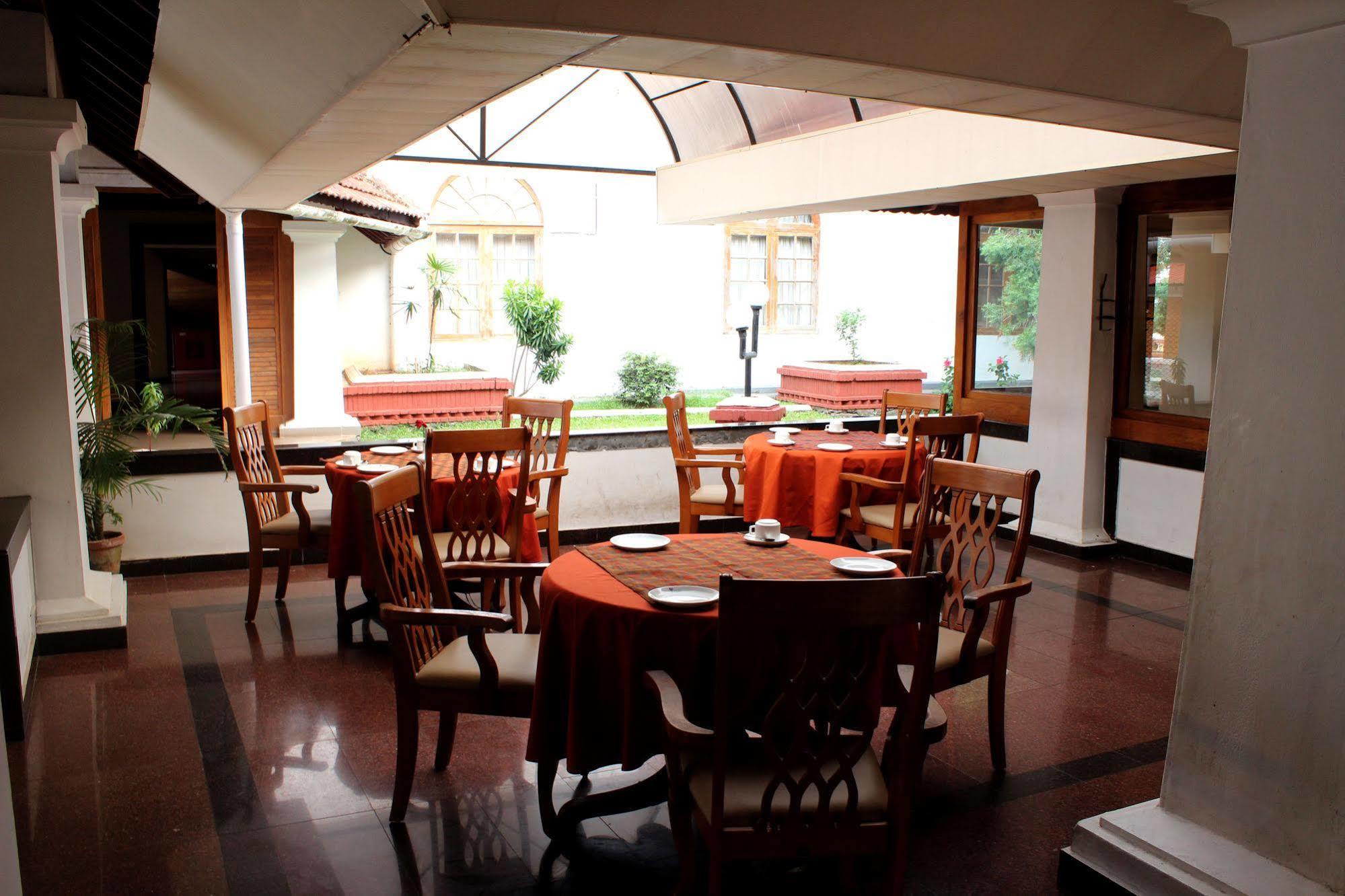 Resort Bolgatty Palace & Island Kochi