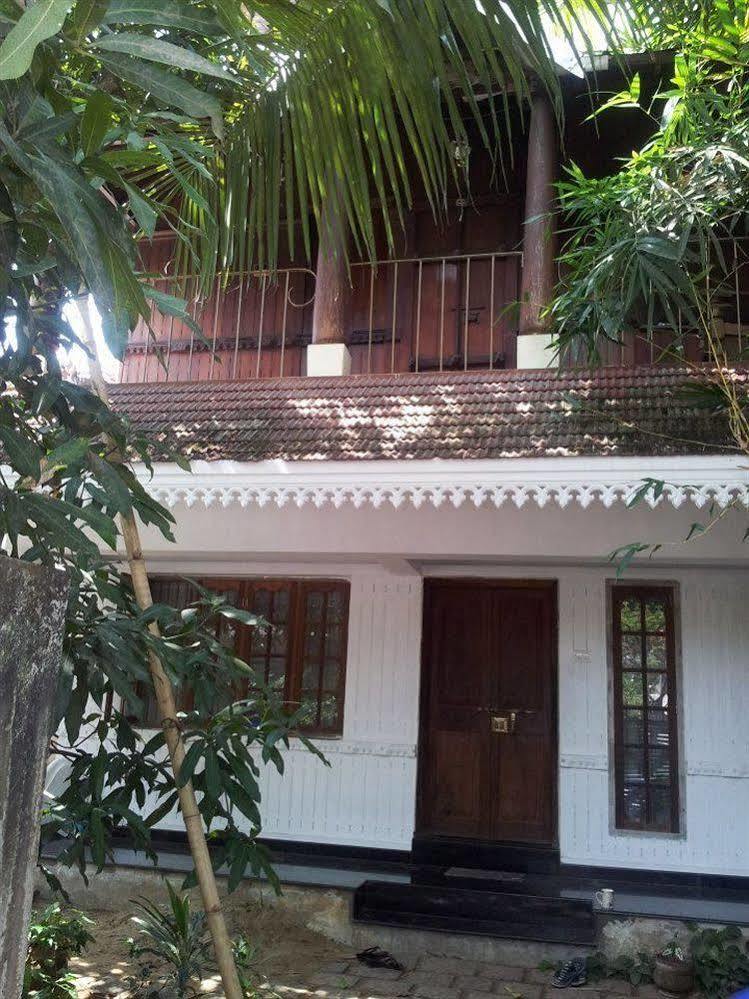 Adams Wood House Ayurveda * Kochi
