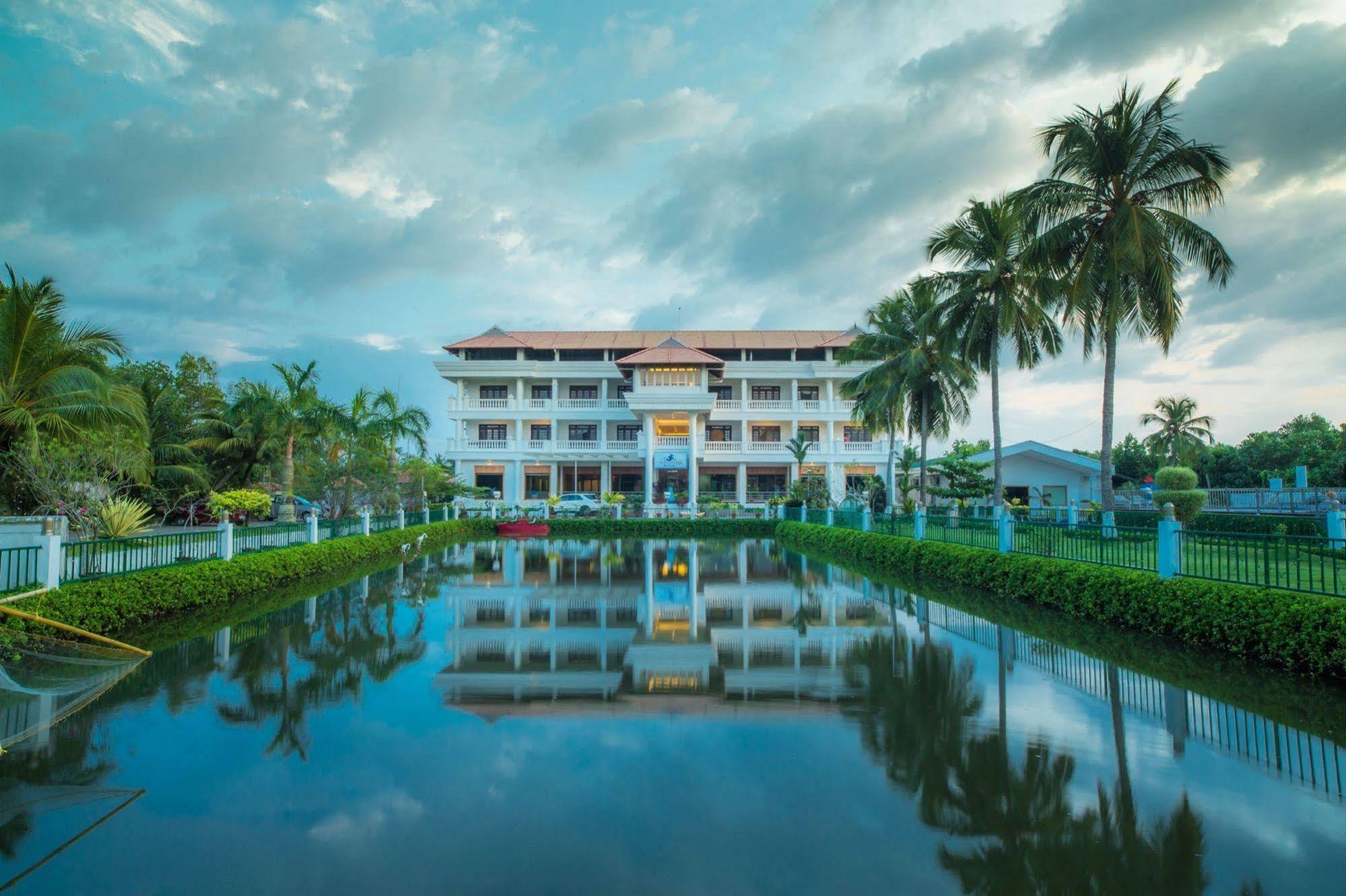 Hotel Rustic Leisures Llp Kochi