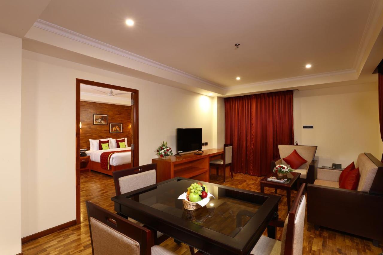 Jvk Park Hotel