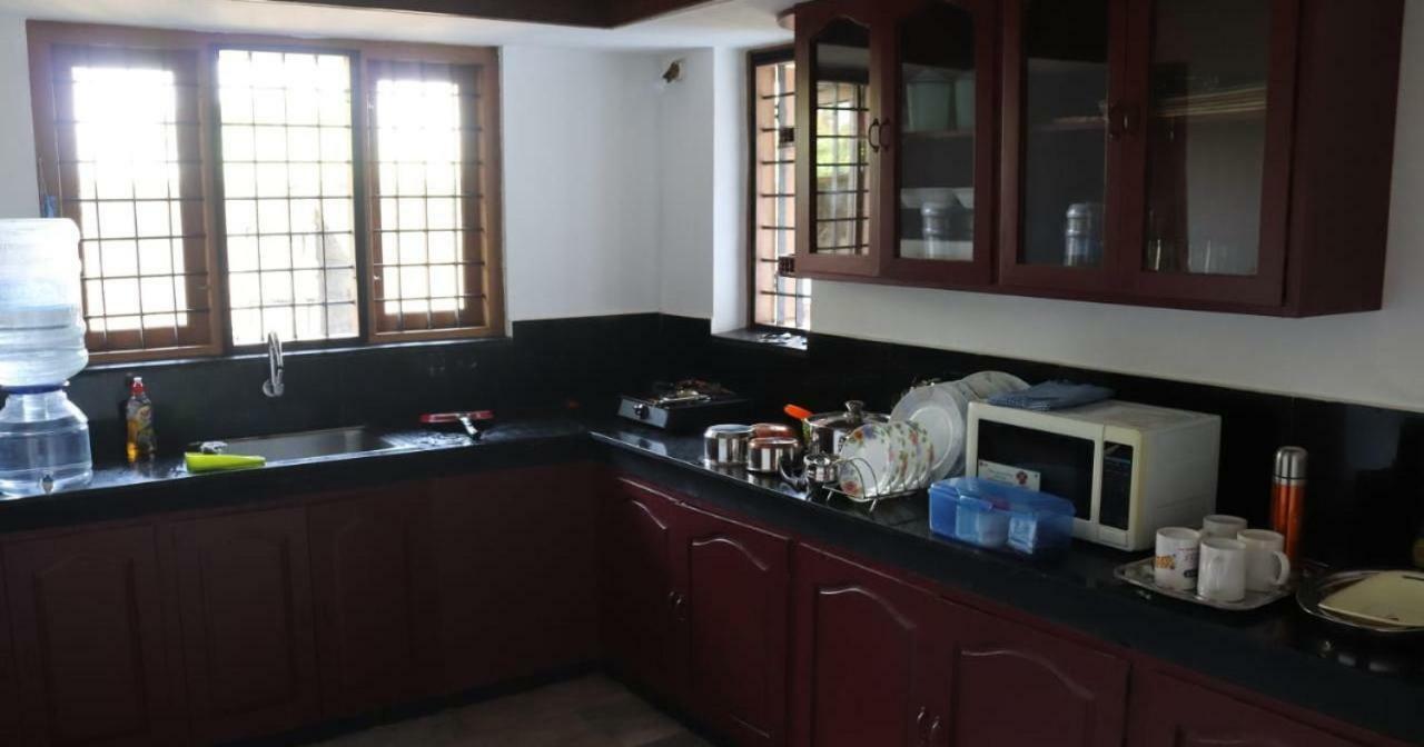 Villa River View - Waterfront Kochi