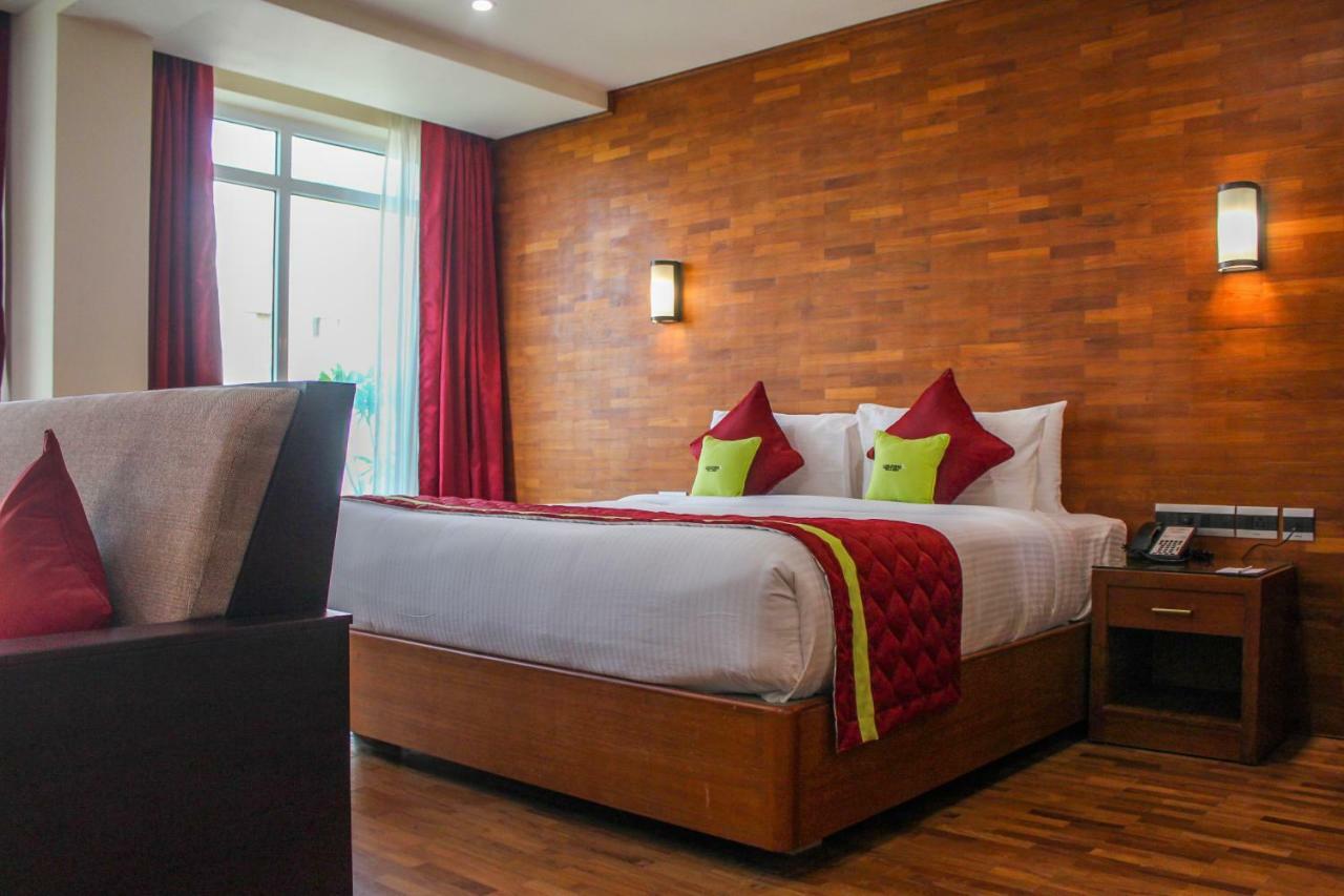 Jvk Park Hotel 4*