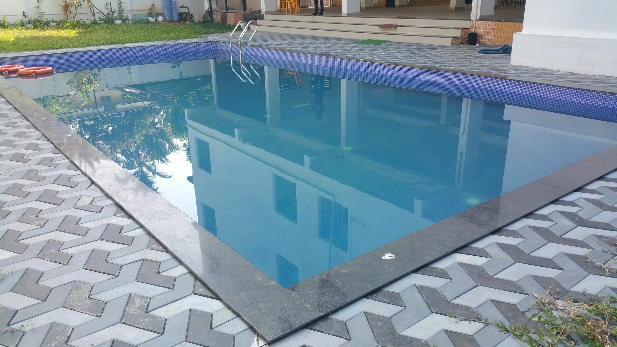 Oval Apartment Kochi