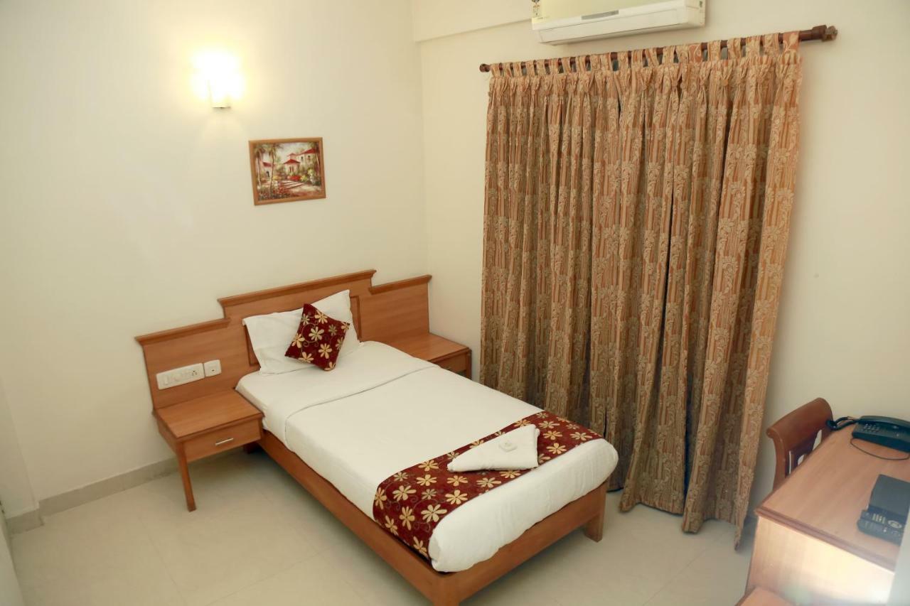Hotel Masi Residency