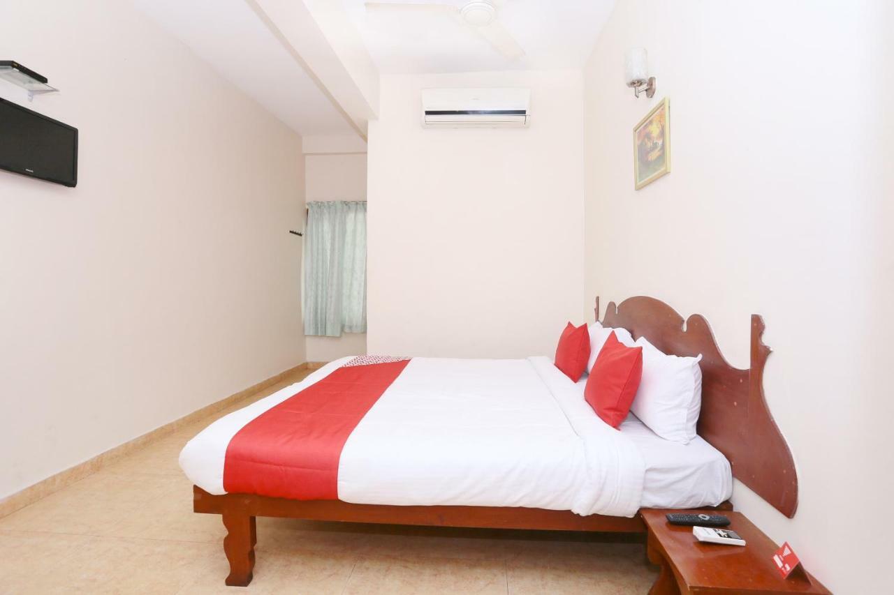 Hotel Oyo 39853 Manna Residency
