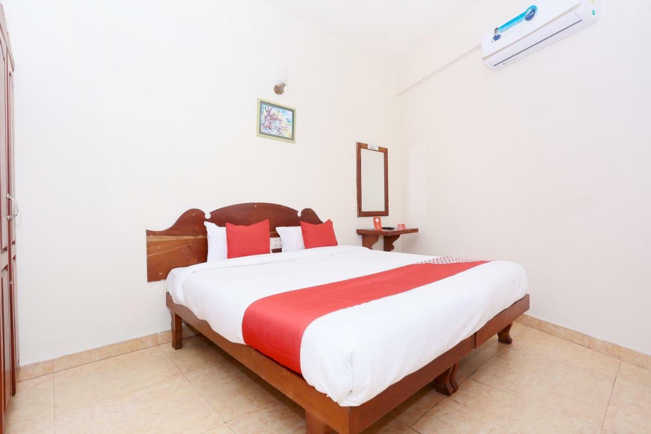 Oyo 39853 Manna Residency Hotel